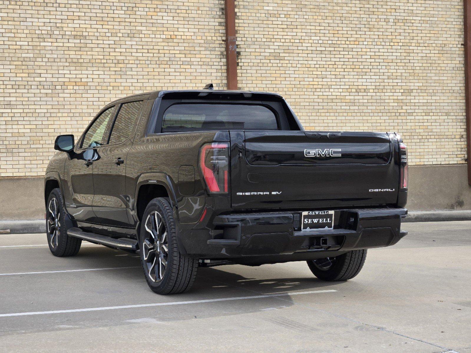 2025 GMC Sierra EV Vehicle Photo in DALLAS, TX 75209-3016