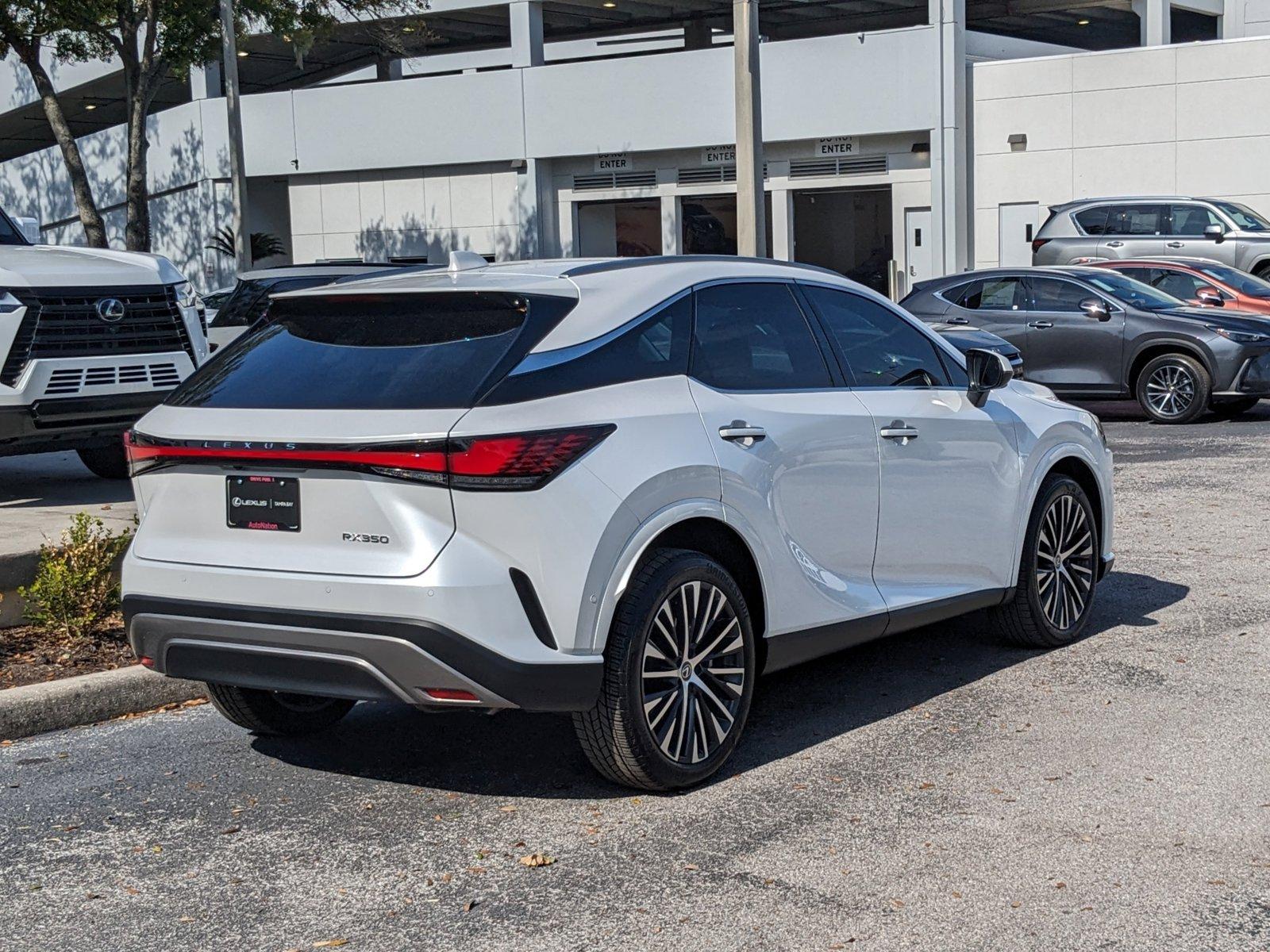 2024 Lexus RX 350 Vehicle Photo in Tampa, FL 33614