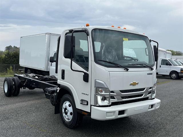 2024 Chevrolet Low Cab Forward 3500 Vehicle Photo in ALCOA, TN 37701-3235