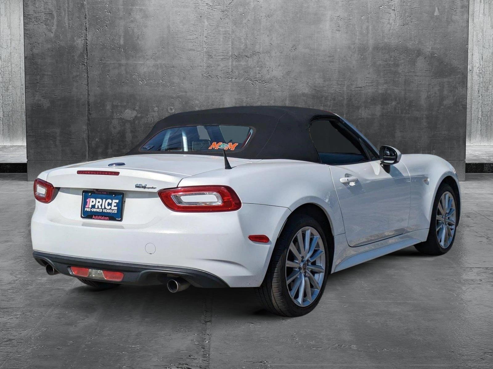 2017 FIAT 124 Spider Vehicle Photo in Sanford, FL 32771