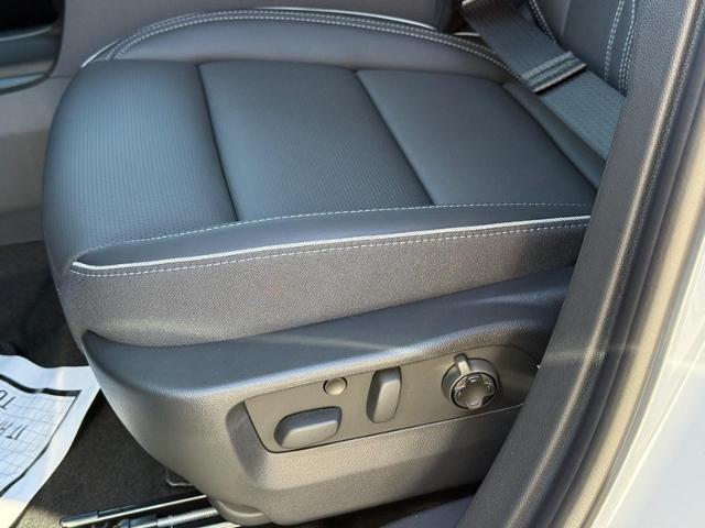 2025 Buick Envision Vehicle Photo in COLUMBIA, MO 65203-3903