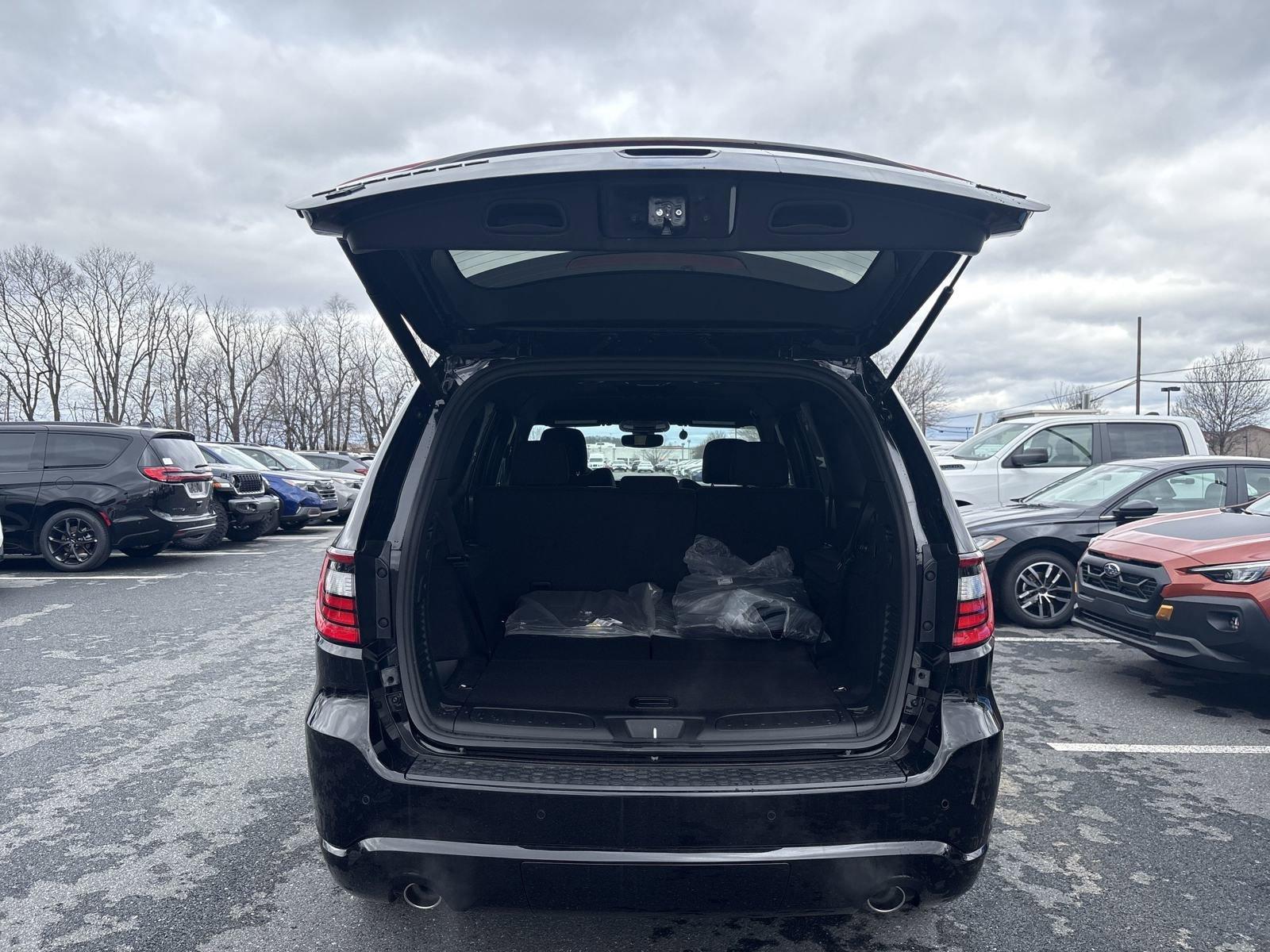 2025 Dodge Durango Vehicle Photo in Mechanicsburg, PA 17050-1707