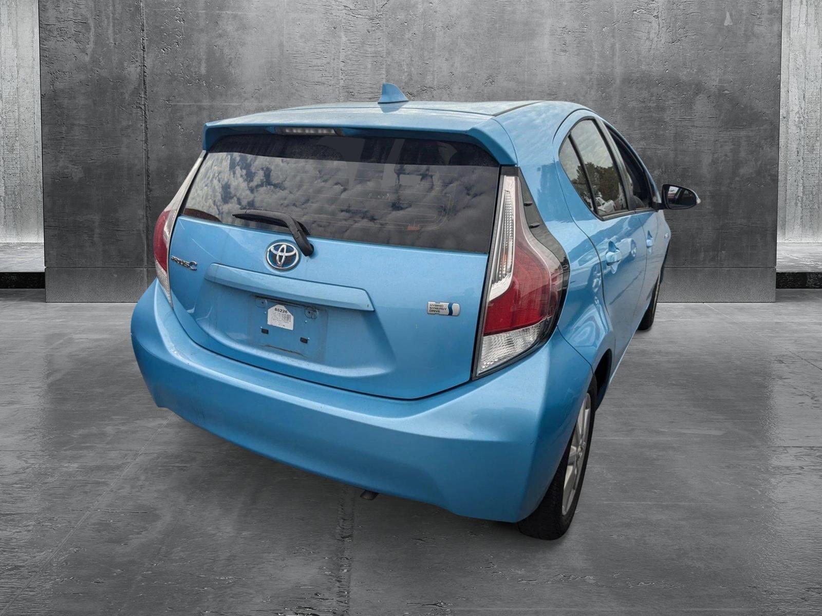 2016 Toyota Prius c Vehicle Photo in Miami, FL 33135