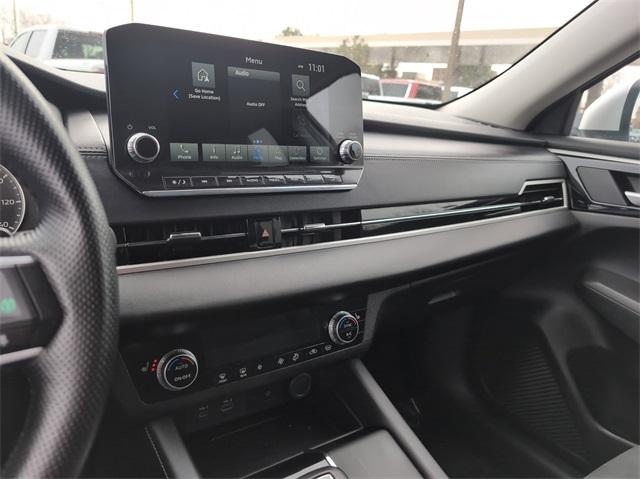 2024 Mitsubishi Outlander Vehicle Photo in AURORA, CO 80012-4011