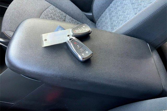 2023 Chevrolet Equinox Vehicle Photo in TOPEKA, KS 66609-0000