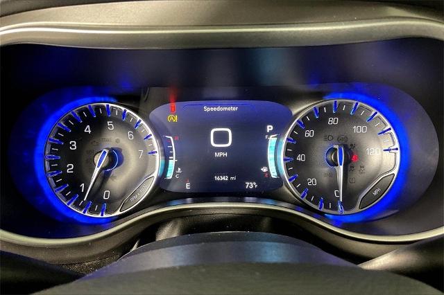 2024 Chrysler Pacifica Vehicle Photo in Tulsa, OK 74129