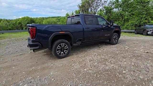 2021 GMC Sierra 2500 HD Vehicle Photo in Pleasant Hills, PA 15236