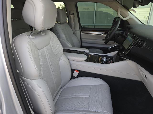 2024 Jeep Wagoneer Vehicle Photo in Weatherford, TX 76087