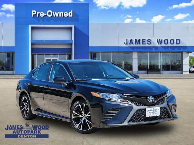 2019 Toyota Camry Vehicle Photo in DENTON, TX 76210-9321
