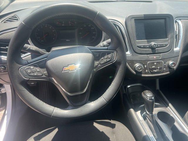 2017 Chevrolet Malibu Vehicle Photo in MILFORD, OH 45150-1684
