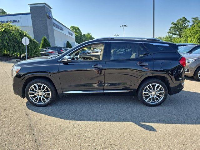 2024 GMC Terrain Vehicle Photo in Pleasant Hills, PA 15236