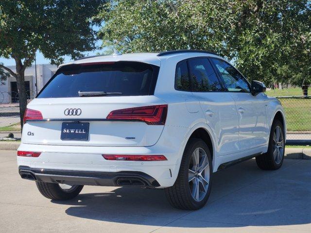 2025 Audi Q5 Vehicle Photo in HOUSTON, TX 77090