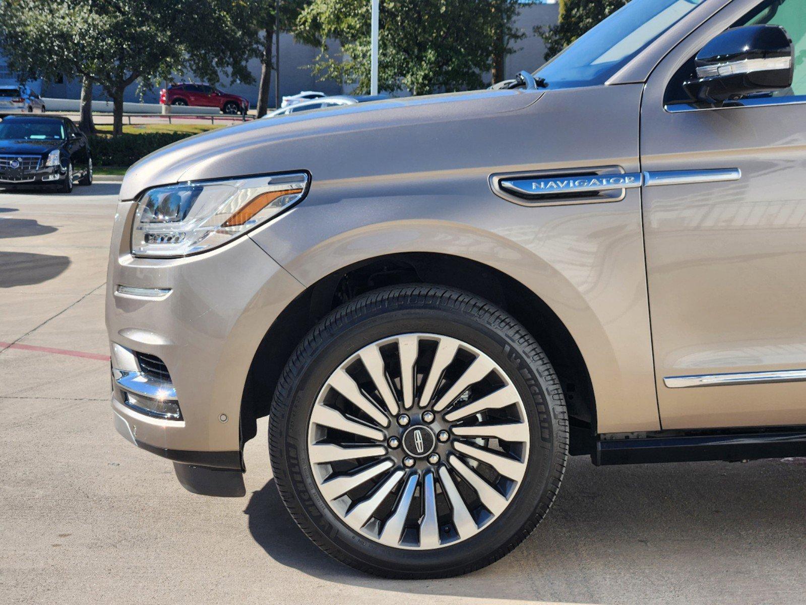 2019 Lincoln Navigator L Vehicle Photo in GRAPEVINE, TX 76051-8302