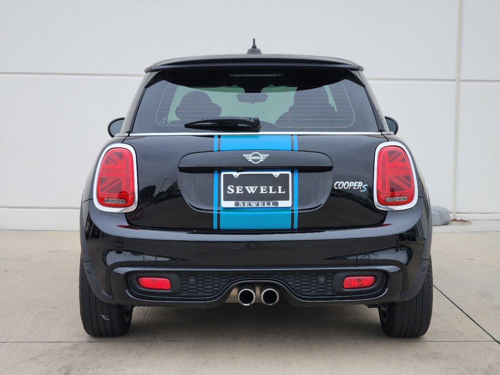 2019 MINI Cooper S Hardtop Vehicle Photo in PLANO, TX 75024