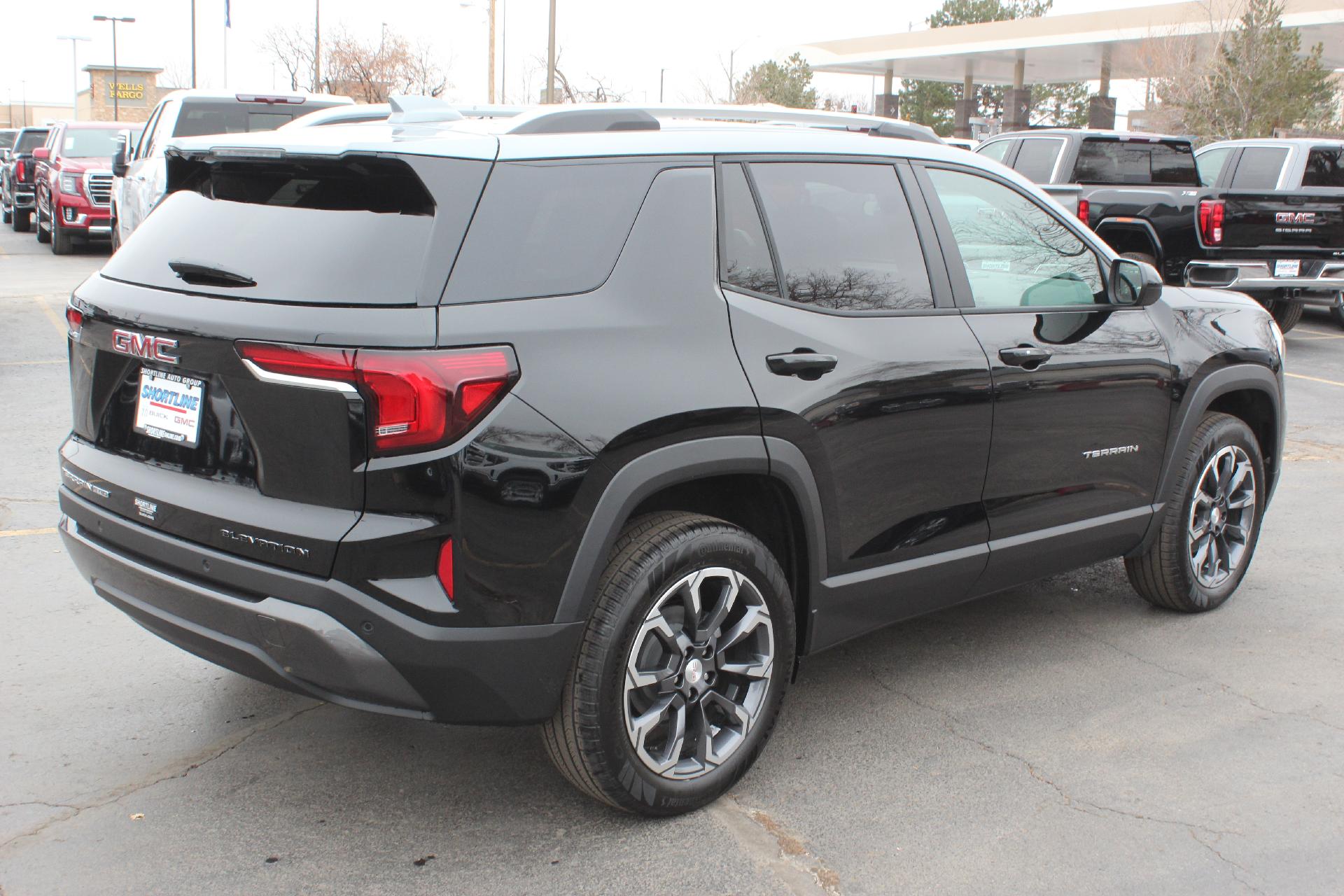 2025 GMC Terrain Vehicle Photo in AURORA, CO 80012-4011