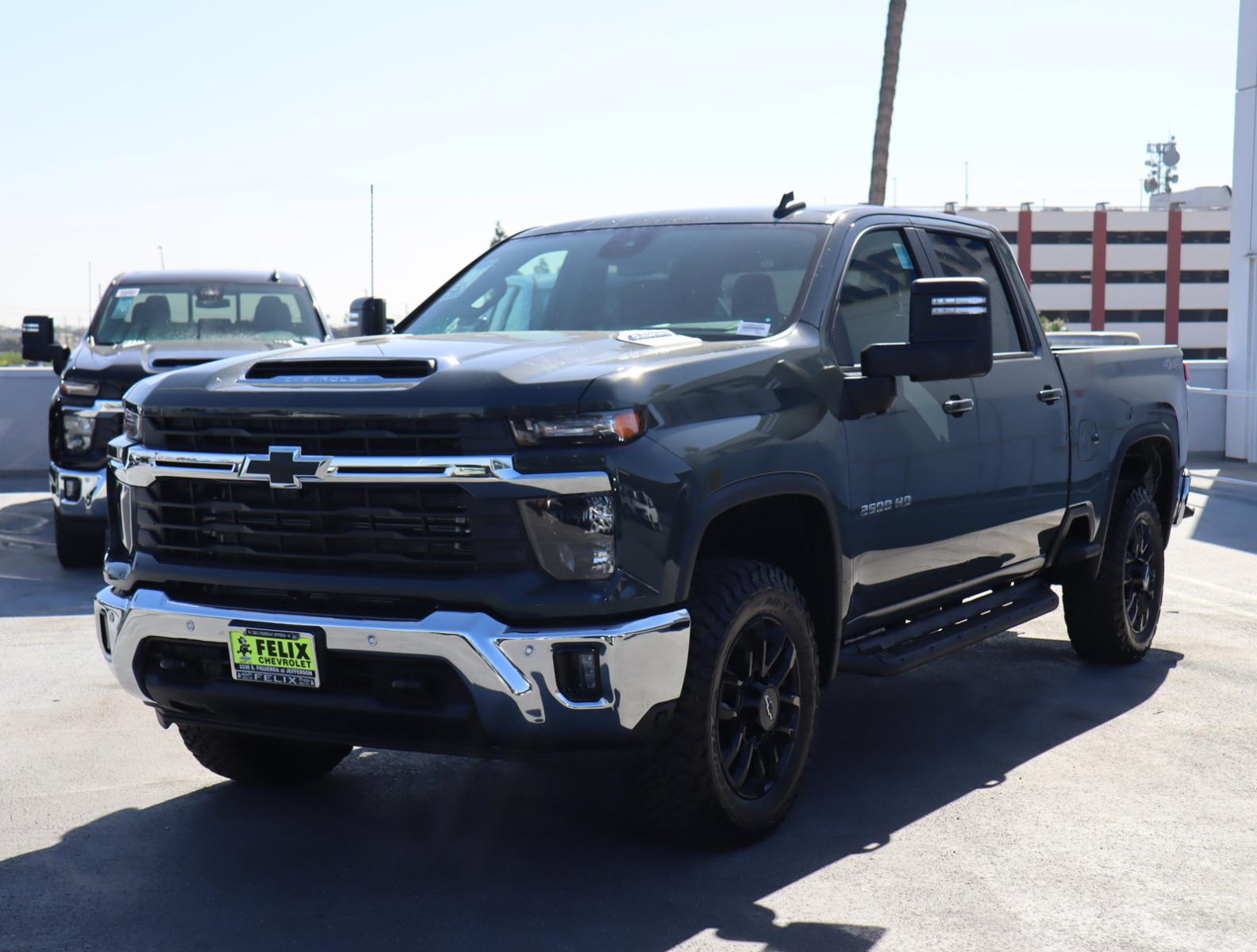 2025 Chevrolet Silverado 2500 HD Vehicle Photo in LOS ANGELES, CA 90007-3794