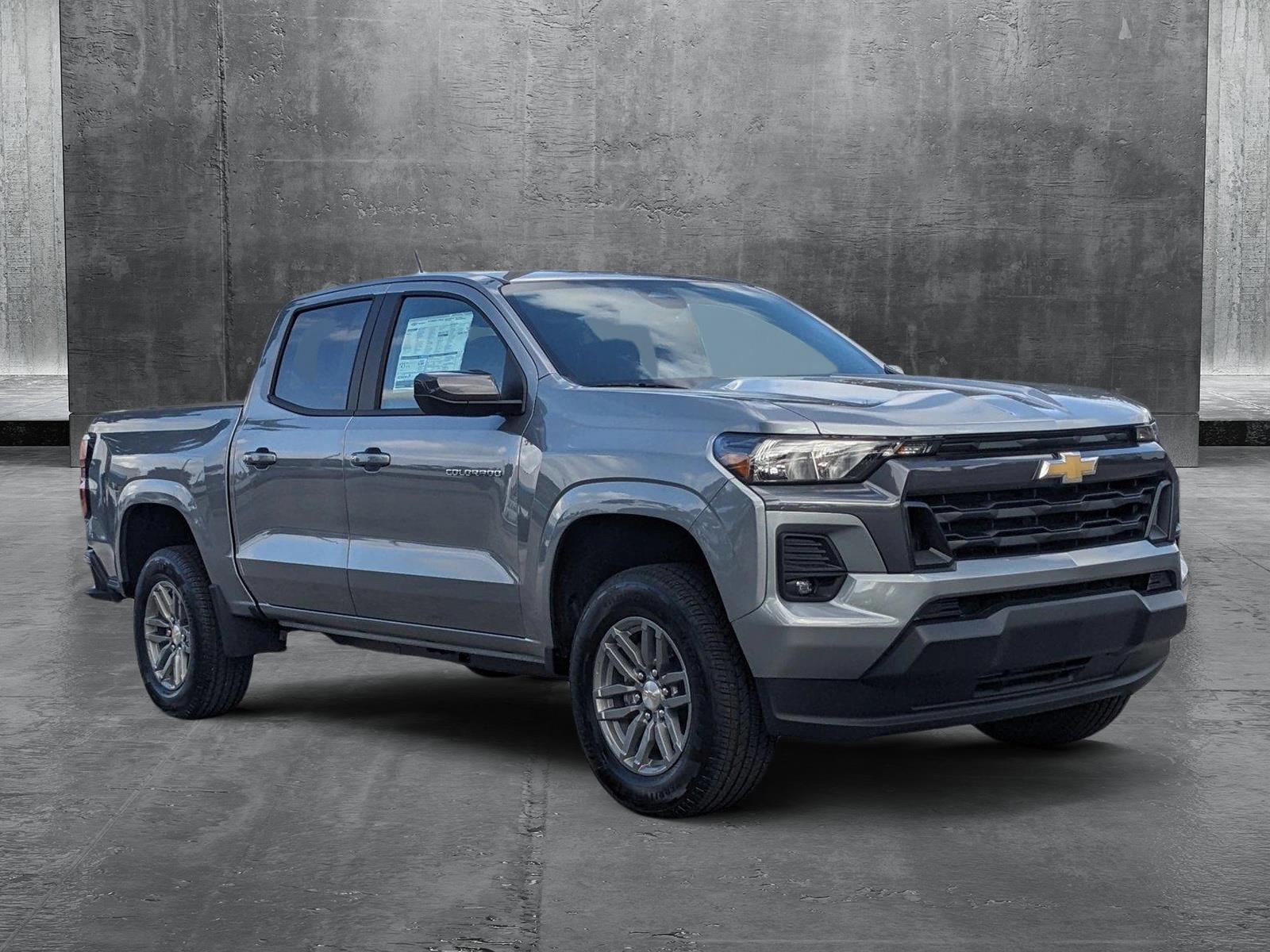 2024 Chevrolet Colorado Vehicle Photo in GREENACRES, FL 33463-3207