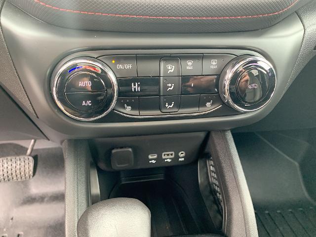 2021 Chevrolet Trailblazer Vehicle Photo in MOON TOWNSHIP, PA 15108-2571