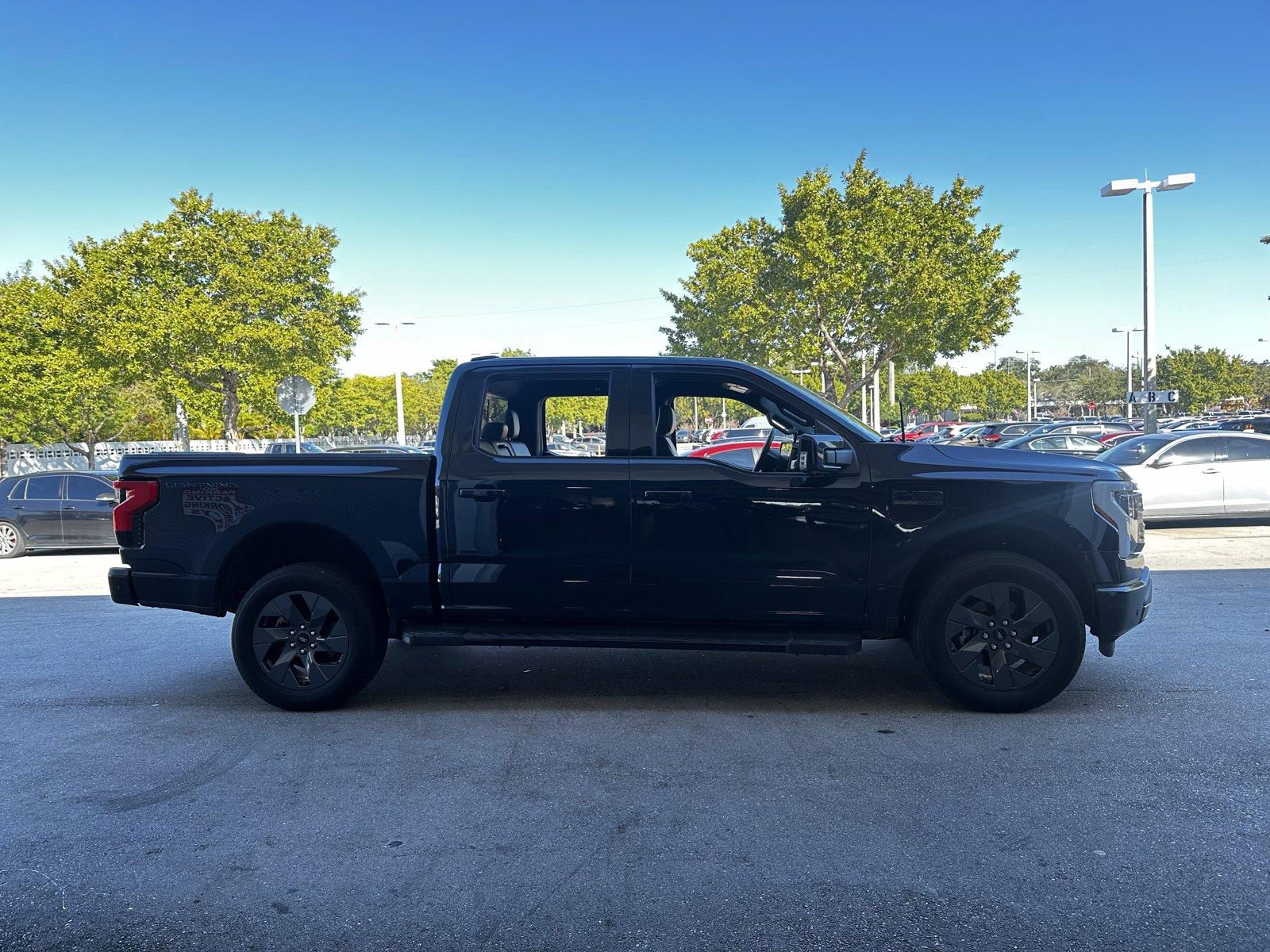 2022 Ford F-150 Lightning Vehicle Photo in Hollywood, FL 33021