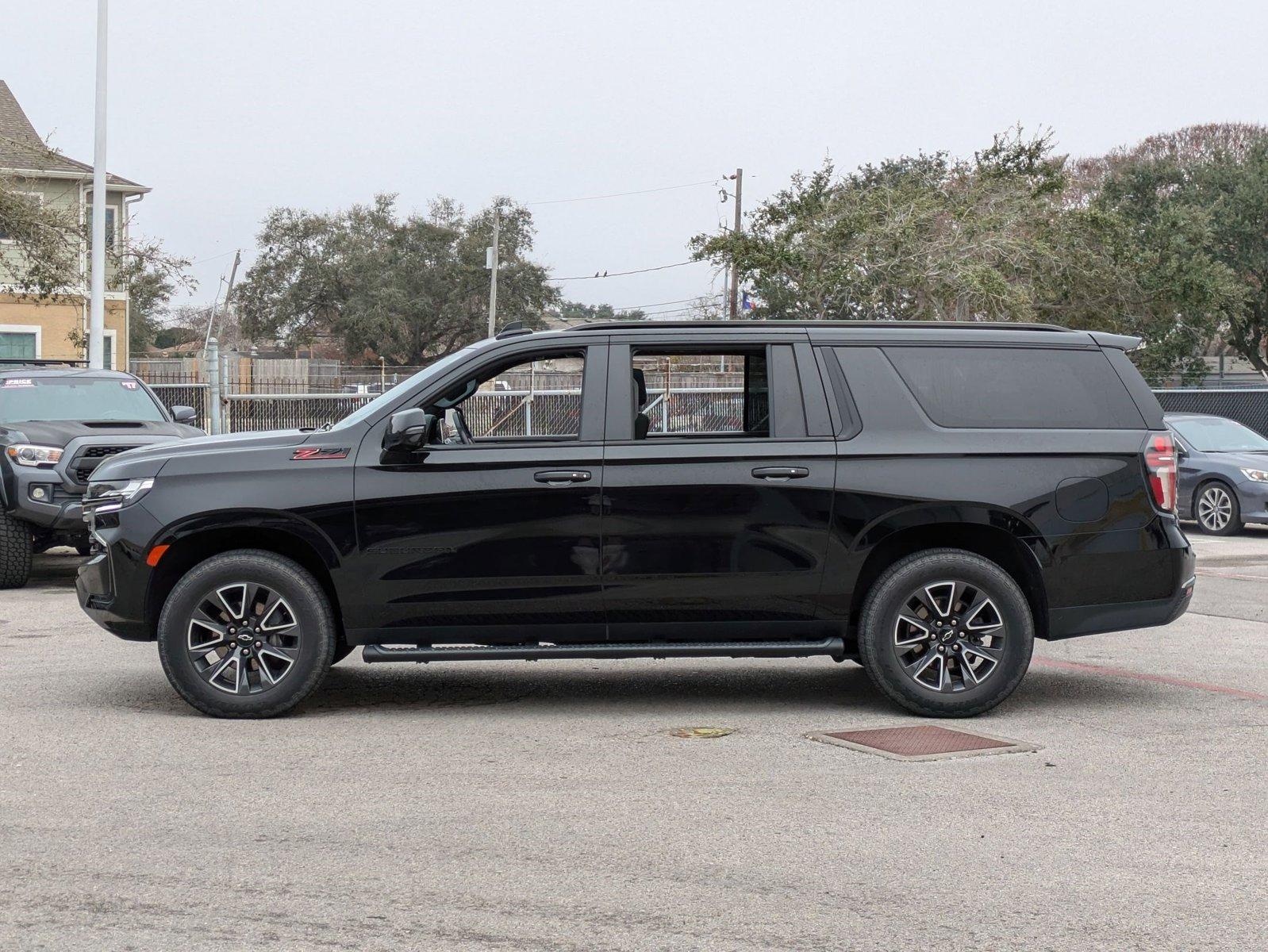 2022 Chevrolet Suburban Vehicle Photo in Corpus Christi, TX 78415