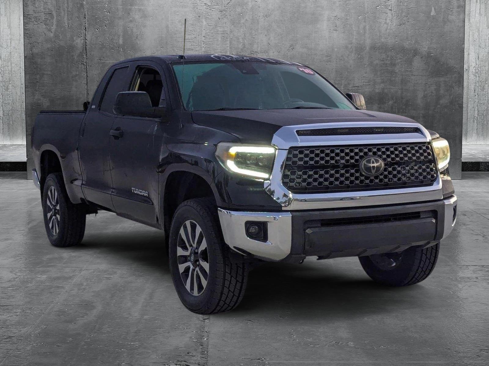 2018 Toyota Tundra 2WD Vehicle Photo in Davie, FL 33331