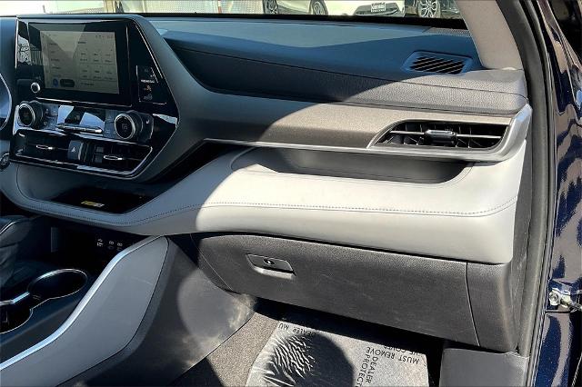 2023 Toyota Highlander Vehicle Photo in Grapevine, TX 76051