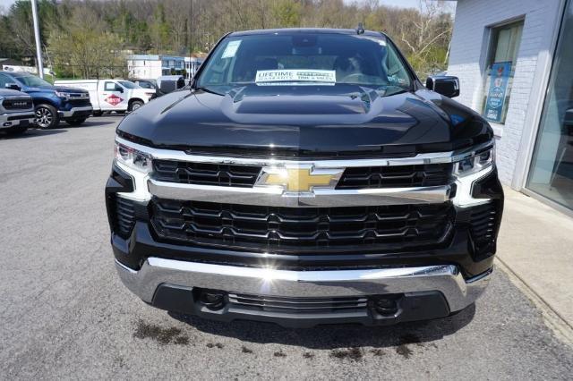 2022 Chevrolet Silverado 1500 Vehicle Photo in FAIRMONT, WV 26554-2318