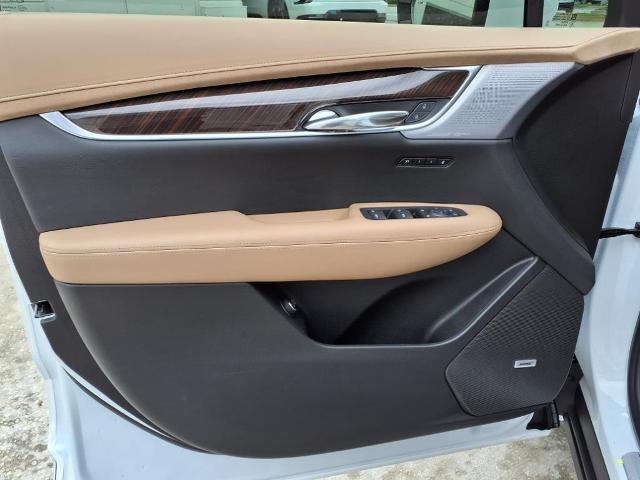 2025 Cadillac XT6 Vehicle Photo in TAMPA, FL 33612-3404
