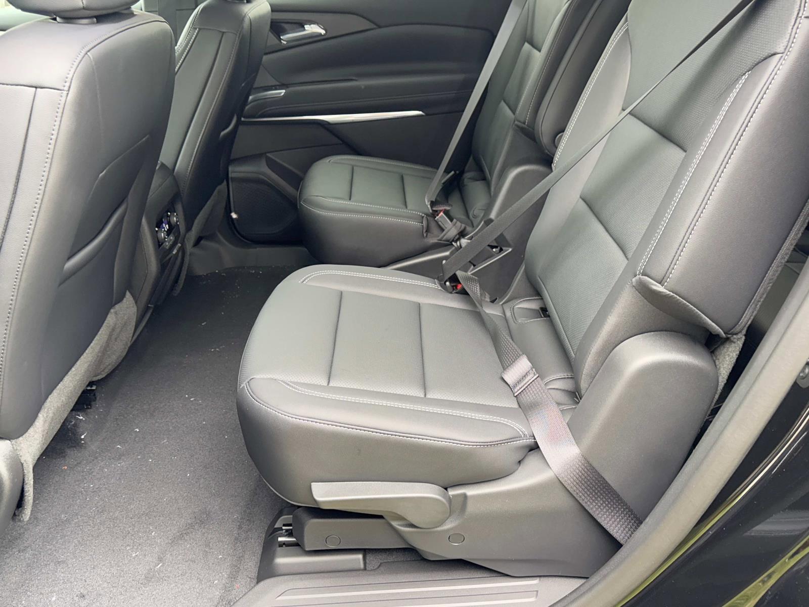 2025 Chevrolet Traverse Vehicle Photo in LOS ANGELES, CA 90007-3794
