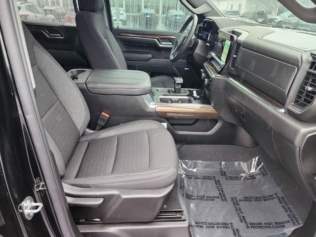 2024 Chevrolet Silverado 1500 Vehicle Photo in GREEN BAY, WI 54304-5303