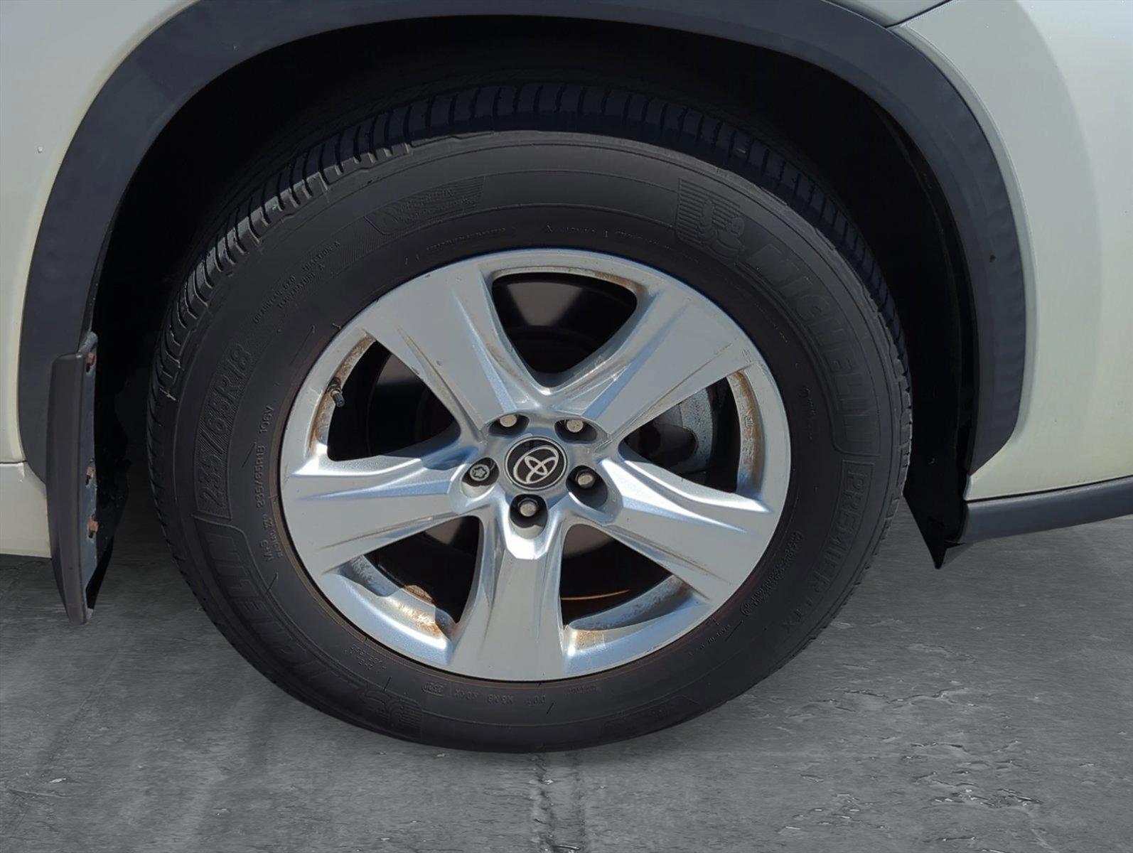 2020 Toyota Highlander Vehicle Photo in Ft. Myers, FL 33907