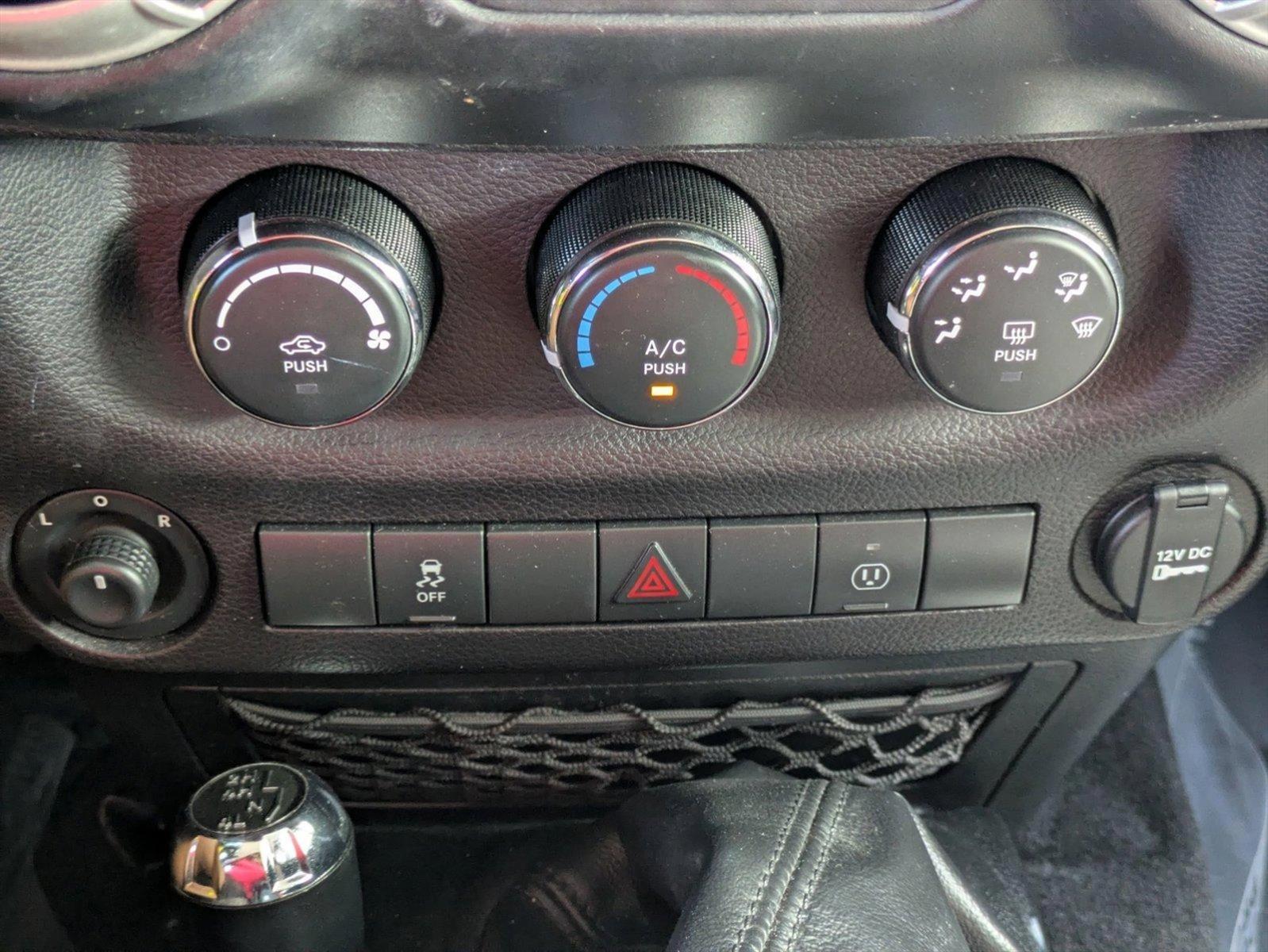 2017 Jeep Wrangler Unlimited Vehicle Photo in GREENACRES, FL 33463-3207