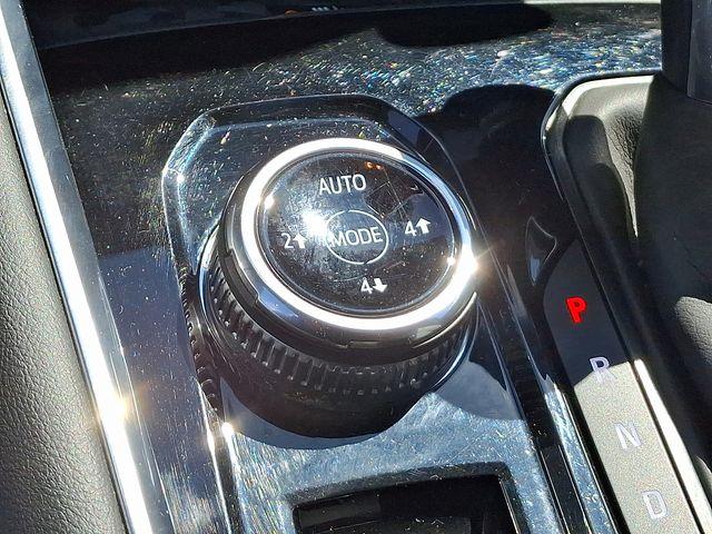 2023 GMC Canyon Vehicle Photo in DANBURY, CT 06810-5034