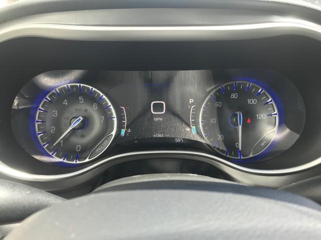 2023 Chrysler Pacifica Vehicle Photo in GREEN BAY, WI 54303-3330