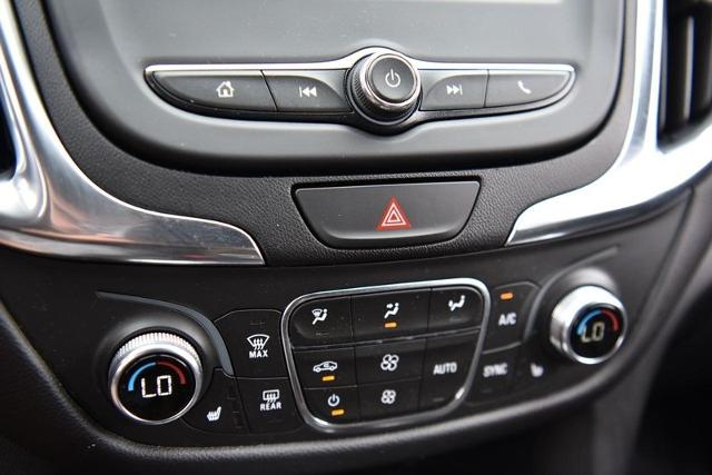 2021 Chevrolet Equinox Vehicle Photo in Ballwin, MO 63011