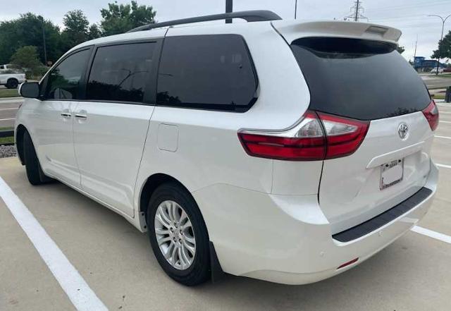 2016 Toyota Sienna Vehicle Photo in FORT WORTH, TX 76132