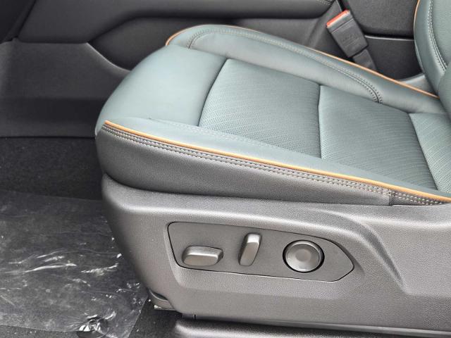 2025 GMC Yukon Vehicle Photo in DALLAS, TX 75209-3016