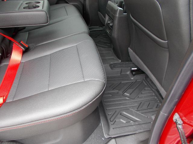 2025 GMC Canyon Vehicle Photo in LOWELL, MA 01852-4336