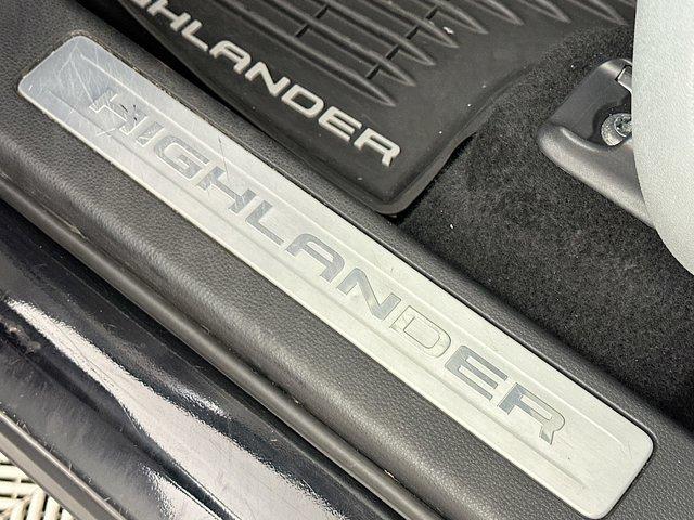 2020 Toyota Highlander Vehicle Photo in Flemington, NJ 08822