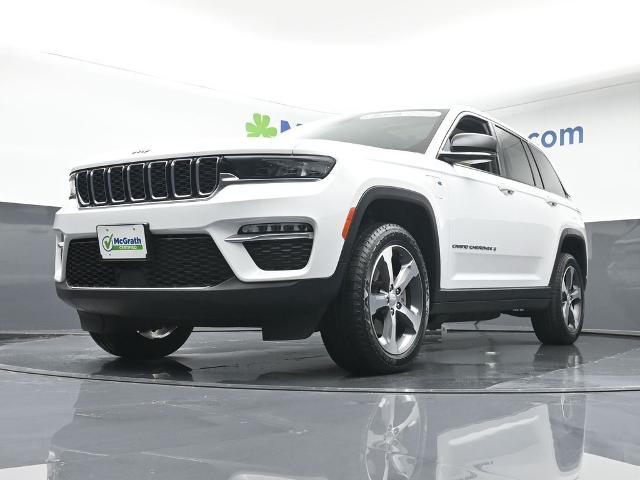 2023 Jeep Grand Cherokee 4xe Vehicle Photo in Cedar Rapids, IA 52402