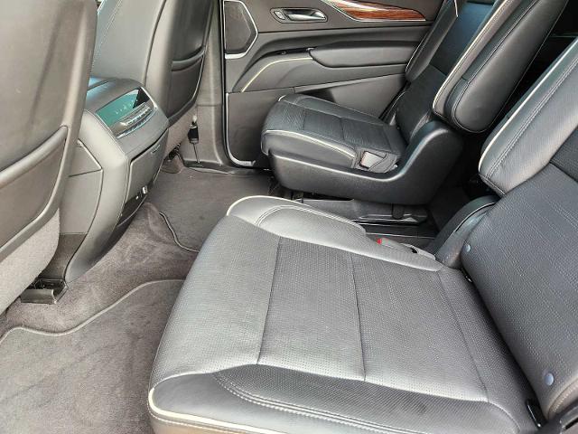 2022 Cadillac Escalade Vehicle Photo in DENTON, TX 76210-9321