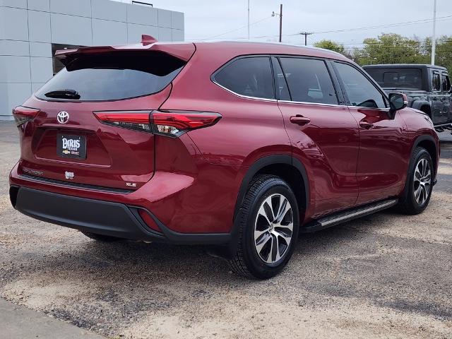 2022 Toyota Highlander Vehicle Photo in PARIS, TX 75460-2116