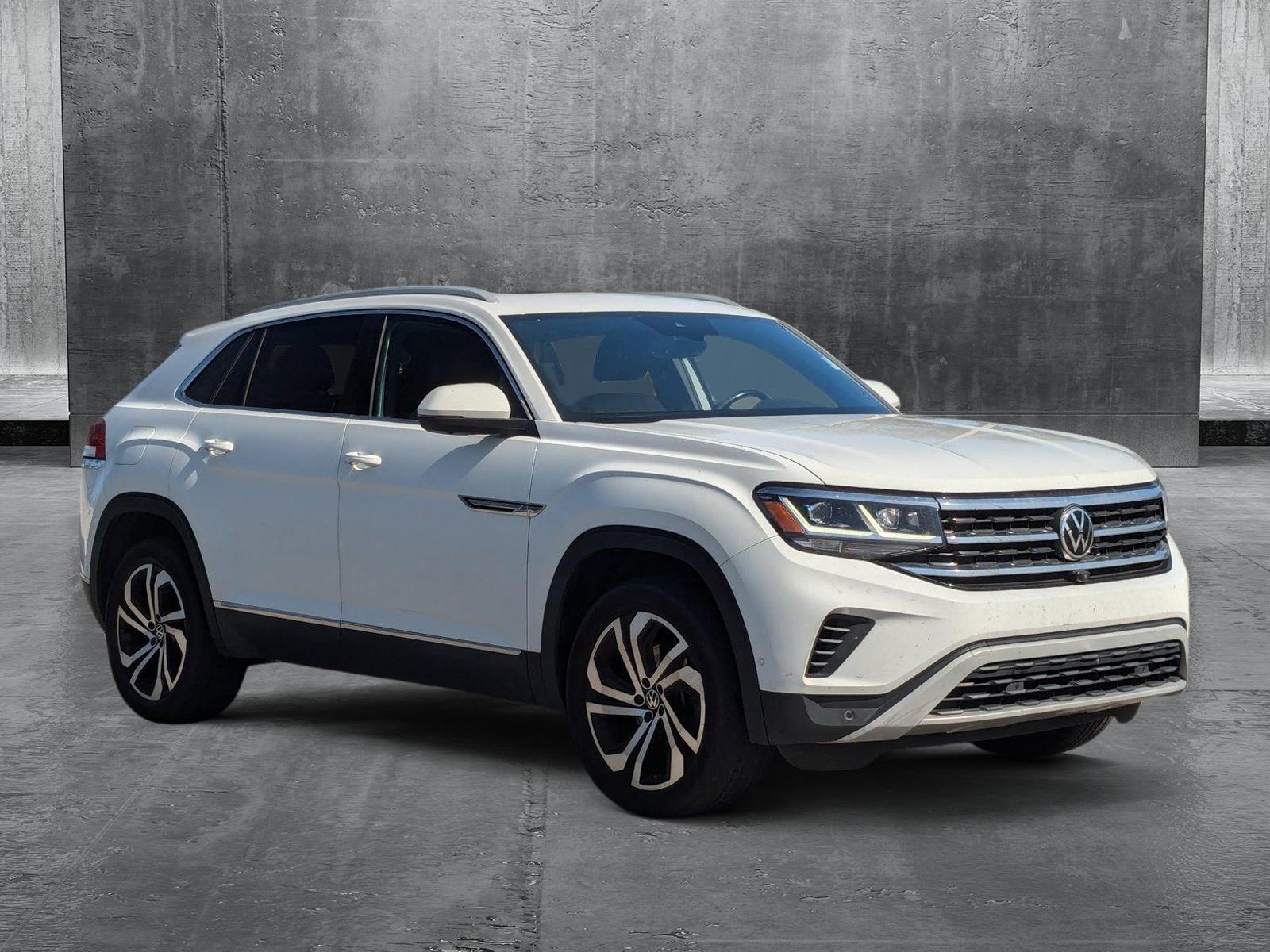 2020 Volkswagen Atlas Cross Sport Vehicle Photo in St. Petersburg, FL 33713