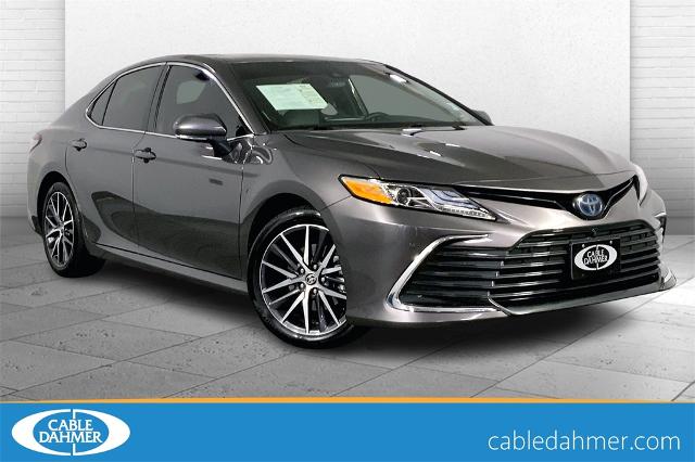 2023 Toyota Camry Vehicle Photo in Lees Summit, MO 64086