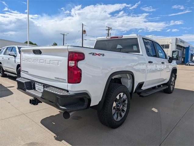 2024 Chevrolet Silverado 2500 HD Vehicle Photo in ENGLEWOOD, CO 80113-6708