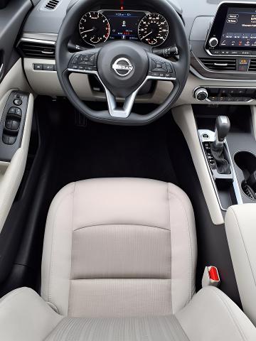 2025 Nissan Altima Vehicle Photo in Oshkosh, WI 54904