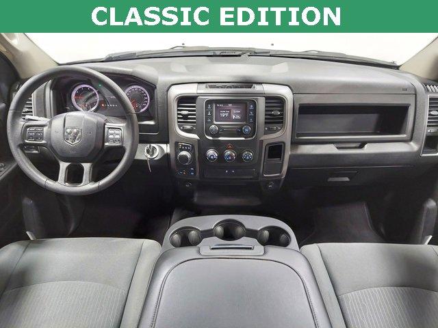 2022 Ram 1500 Classic Vehicle Photo in SAUK CITY, WI 53583-1301