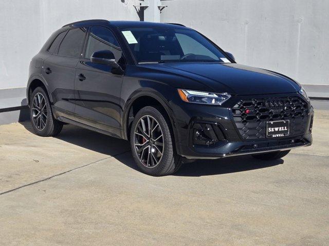 2025 Audi SQ5 Vehicle Photo in HOUSTON, TX 77090