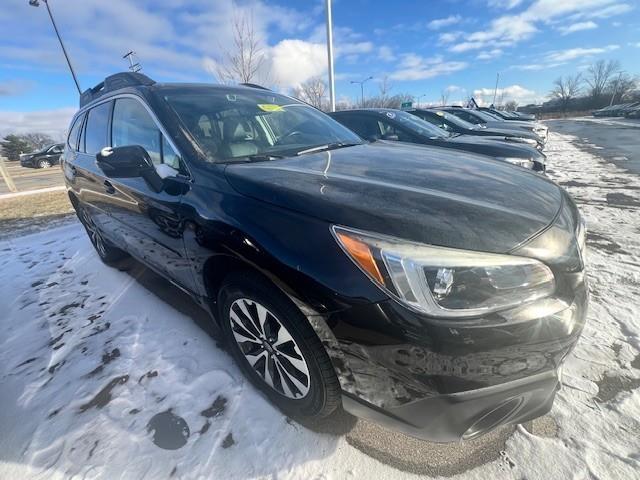 2017 Subaru Outback Vehicle Photo in Green Bay, WI 54304