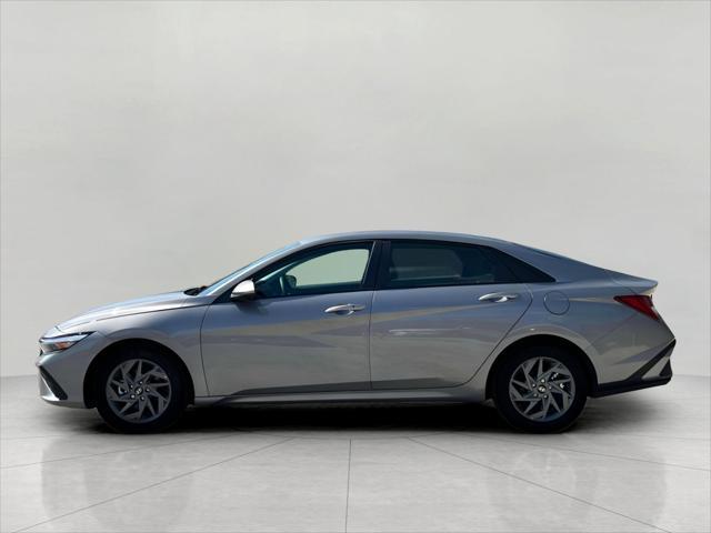 2025 Hyundai ELANTRA Hybrid Vehicle Photo in Green Bay, WI 54304